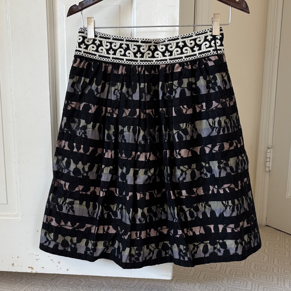 Elegant Black and Cream Patterned Skirt
